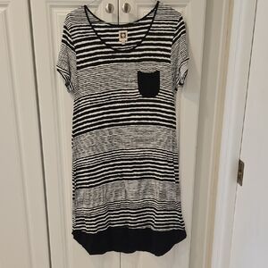 Anne Klein Black & White Striped Scoop Neck Top